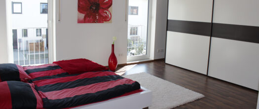 Erdbeerfeld – Reihenhäuser