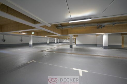 Ihre Chance! Tiefgaragenstellplatz in der Dorfener Innenstadt! ++Robert Decker Immobilien++