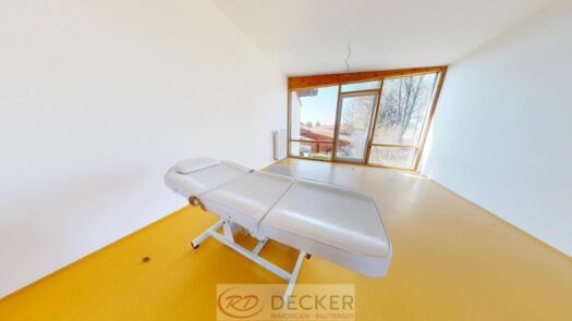 Vielseitige Gewerbe- und Praxisfläche in Dorfen