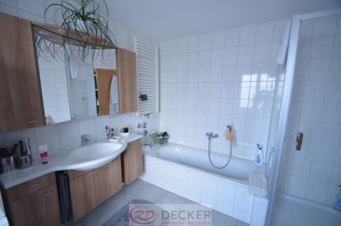 Stilvoll wohnen im Erdgeschoss – mit Garten & Komfort