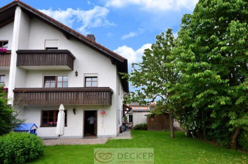 Charmante Doppelhaushälfte mit Einliegerwohnung – auf einem Erbbaurechtsgrundstück – in Kürze beziehbar!