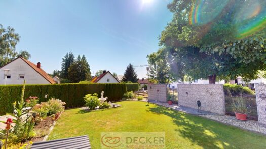 Familienglück im Grünen – Gepflegtes Zuhause mit Garten, Balkonen und viel Platz!