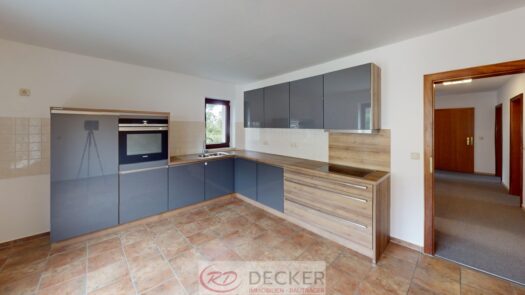 Sonnige 3-Zimmer-Wohnung mit Loggia in Schwindegg